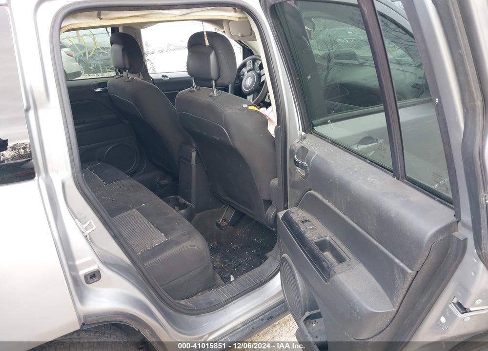 2014 JEEP COMPASS SPORT VIN: 1C4NJCBA6ED727850