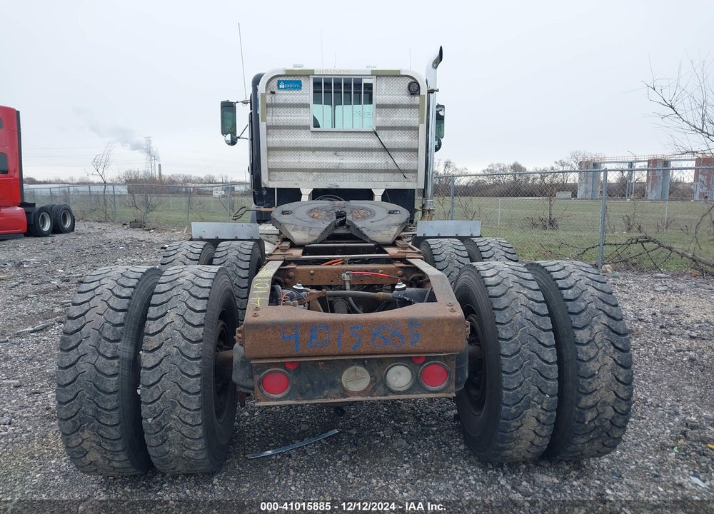 2000 PETERBILT 378 VIN: 1XPFDU9X5YN538342