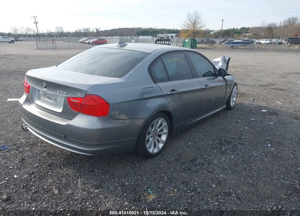 2011 BMW 328 VIN: WBAPH5G56BNM78528
