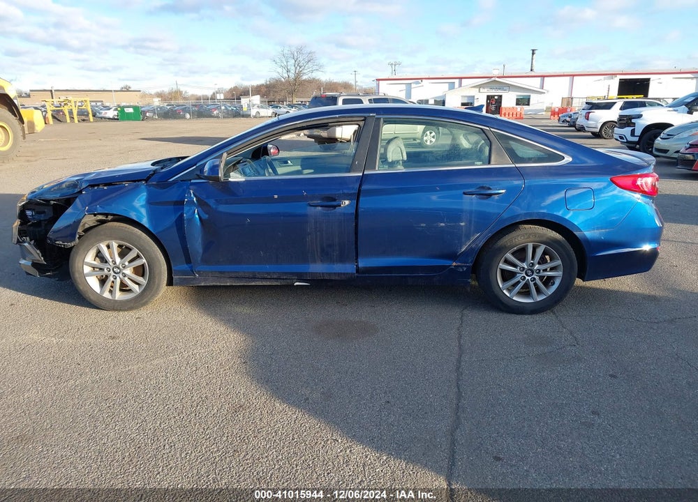 2017 HYUNDAI SONATA VIN: 5NPE24AF6HH494633
