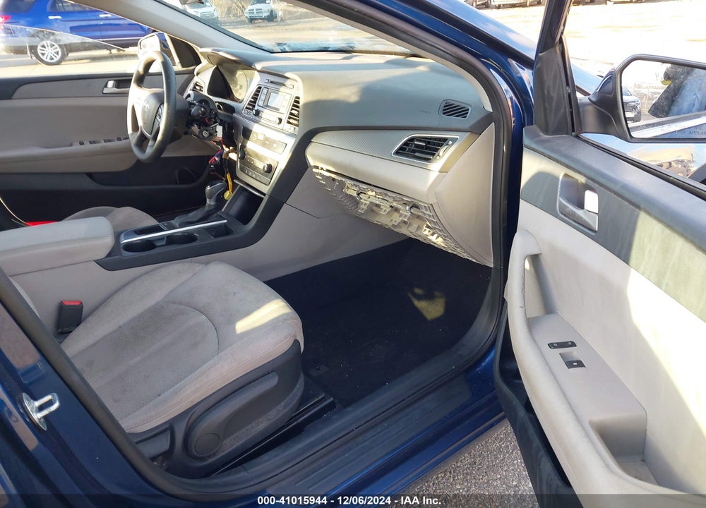 2017 HYUNDAI SONATA VIN: 5NPE24AF6HH494633