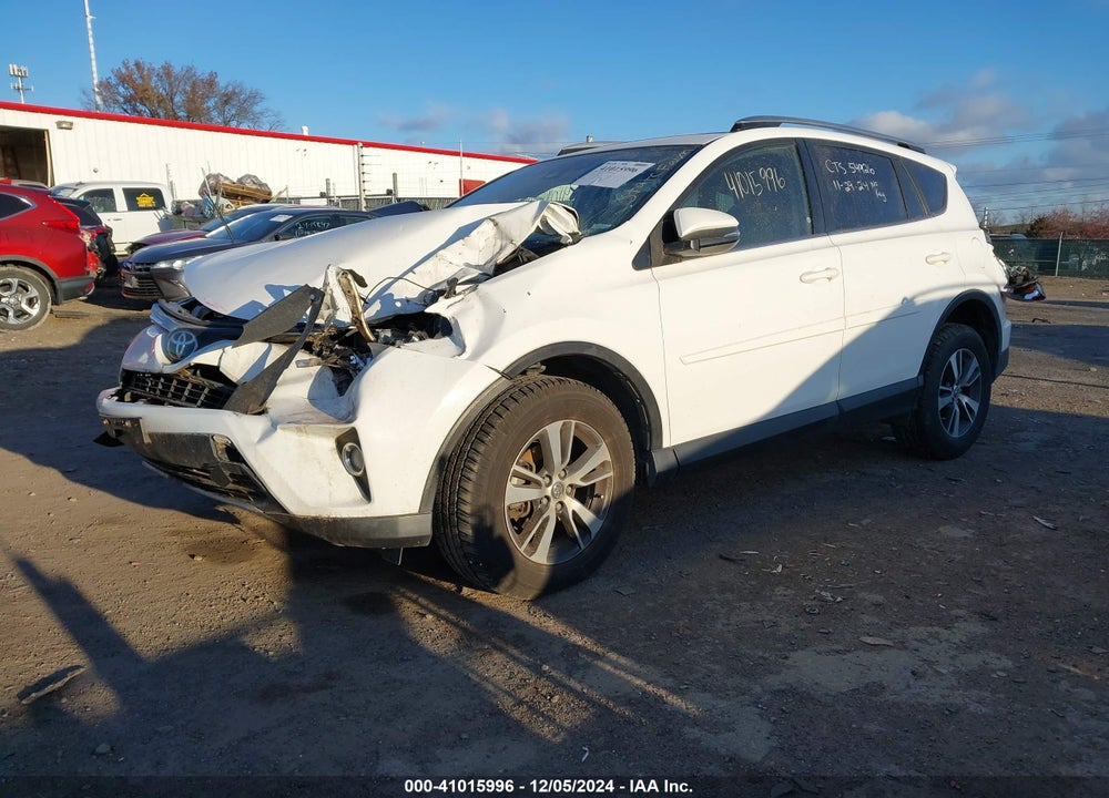 2017 TOYOTA RAV4 XLE VIN: JTMRFREV2HD203880