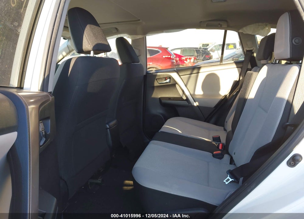 2017 TOYOTA RAV4 XLE VIN: JTMRFREV2HD203880