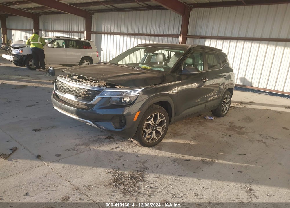 2021 KIA SELTOS EX VIN: KNDERCAA1M7211063