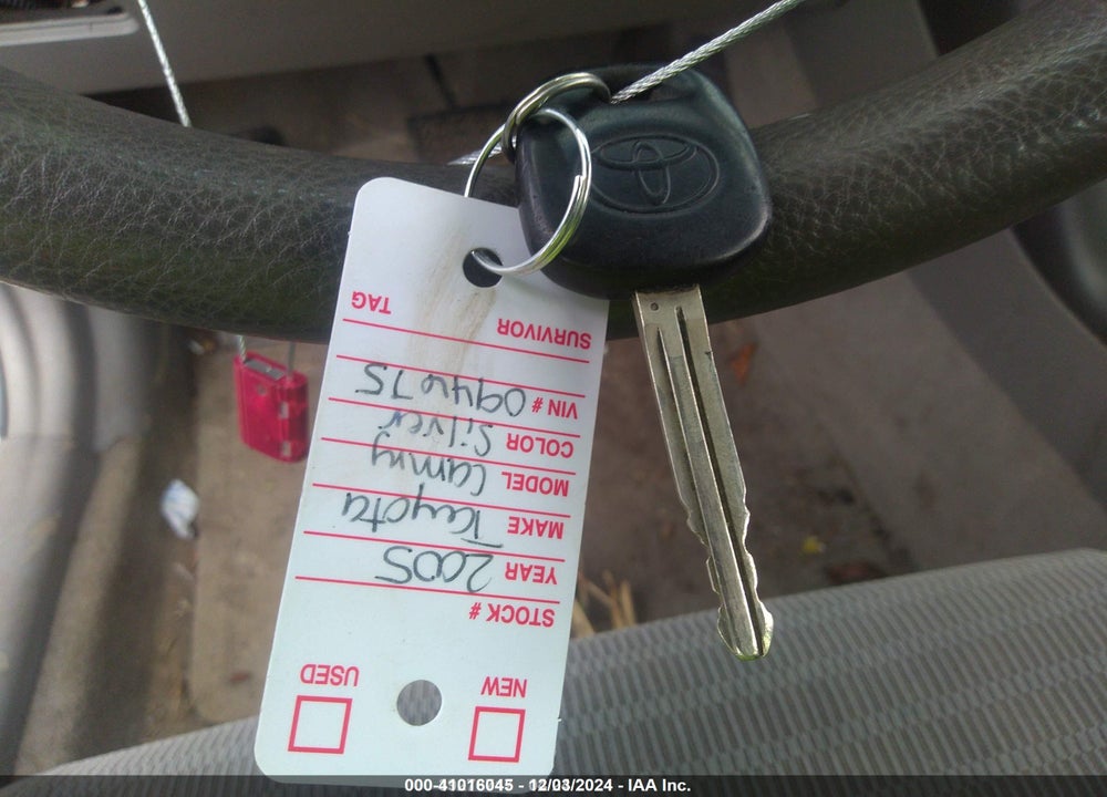 2005 TOYOTA CAMRY LE V6 VIN: 4T1BF32K25U094675