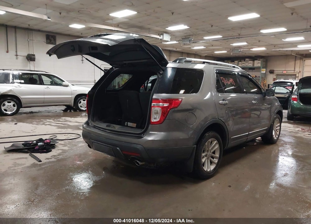 2012 FORD EXPLORER XLT VIN: 1FMHK7D80CGA27471