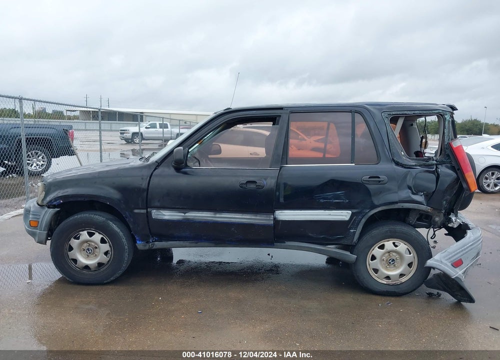 2000 HONDA CR-V LX VIN: JHLRD2840YC005405