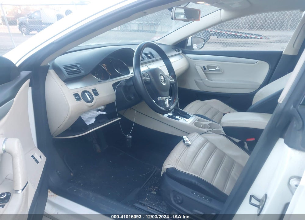 2010 VOLKSWAGEN CC LUXURY VIN: WVWHL7AN4AE522423