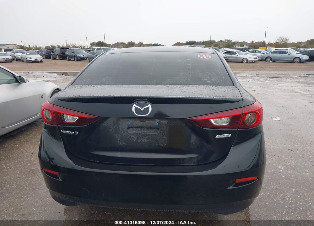2018 MAZDA MAZDA3 VIN: 3MZBN1V39JM172624
