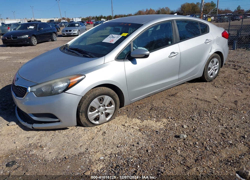 2016 KIA FORTE VIN: KNAFK4A69G5607894