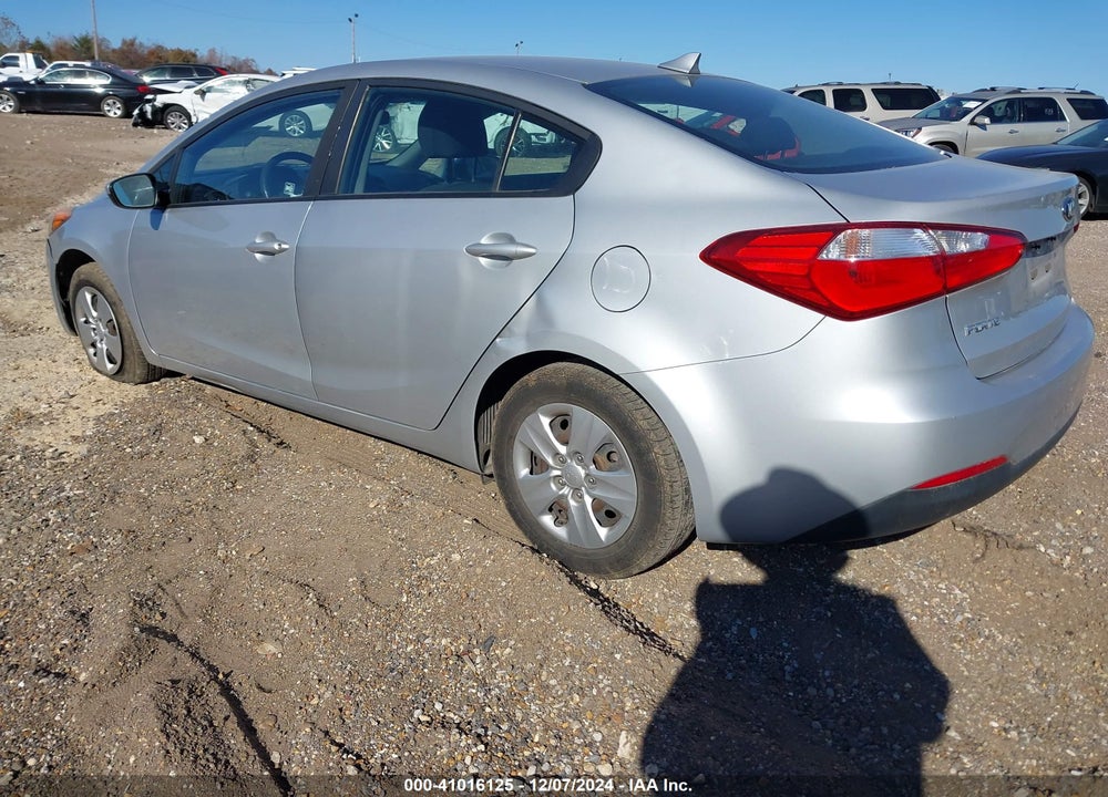 2016 KIA FORTE VIN: KNAFK4A69G5607894