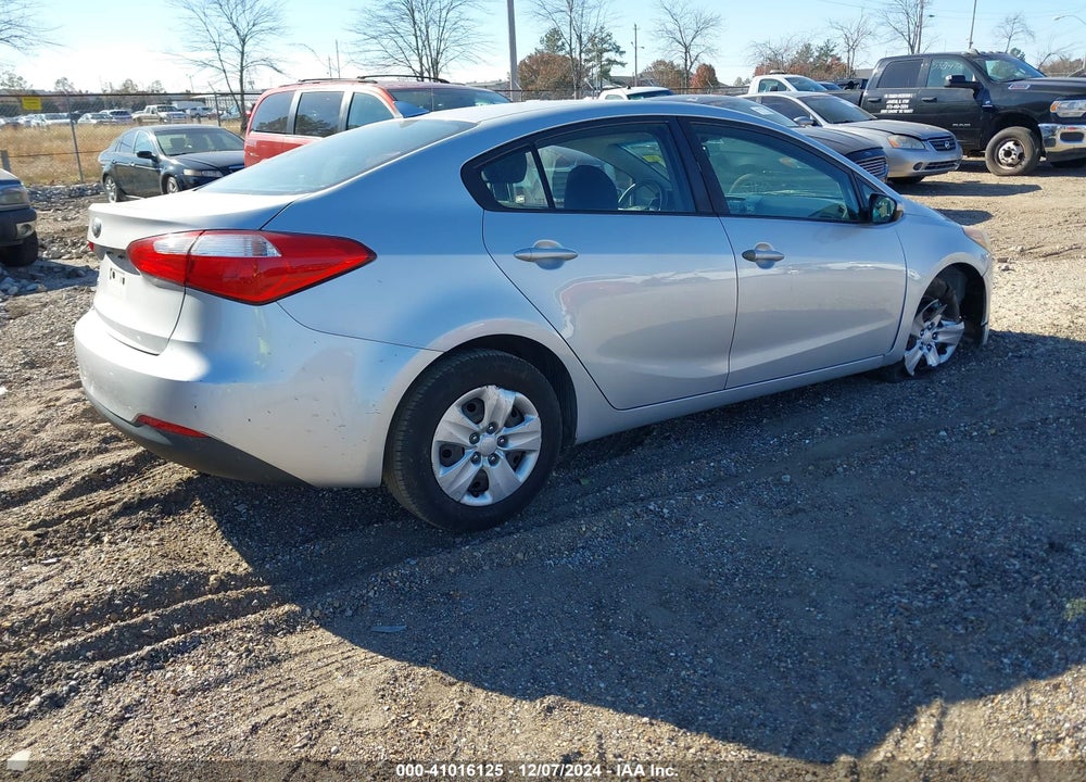 2016 KIA FORTE VIN: KNAFK4A69G5607894