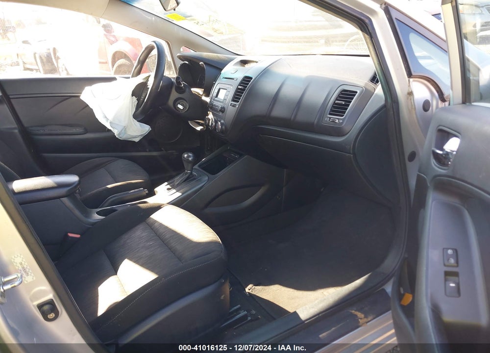 2016 KIA FORTE VIN: KNAFK4A69G5607894