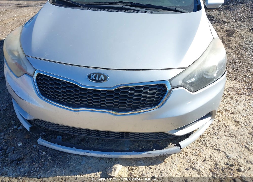 2016 KIA FORTE VIN: KNAFK4A69G5607894