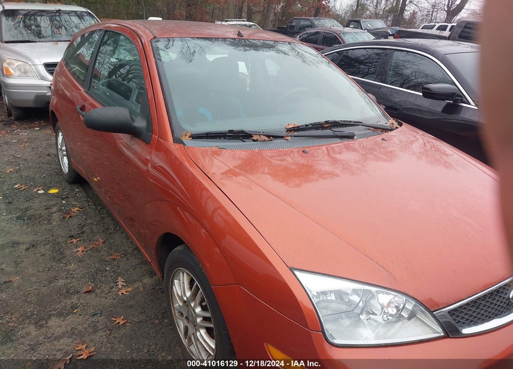 2005 FORD FOCUS ZX3 VIN: 3FAFP31N85R140411