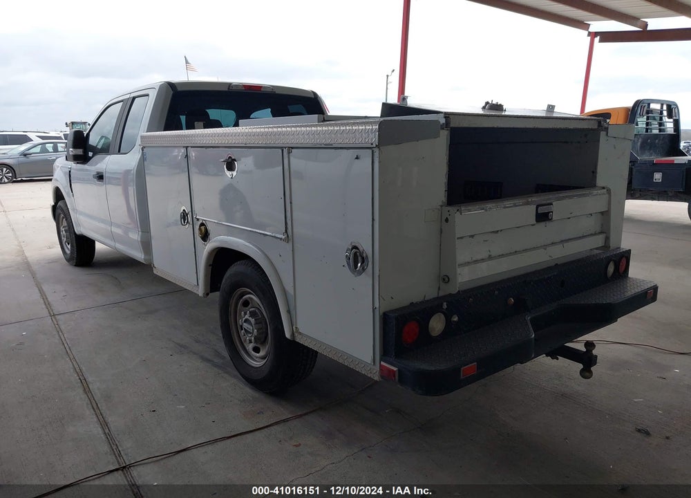2017 FORD F-350 XL VIN: 1FT8X3A67HEB27989