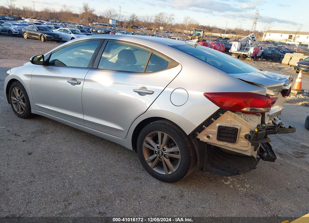 2018 HYUNDAI ELANTRA SEL VIN: 5NPD84LF6JH330425