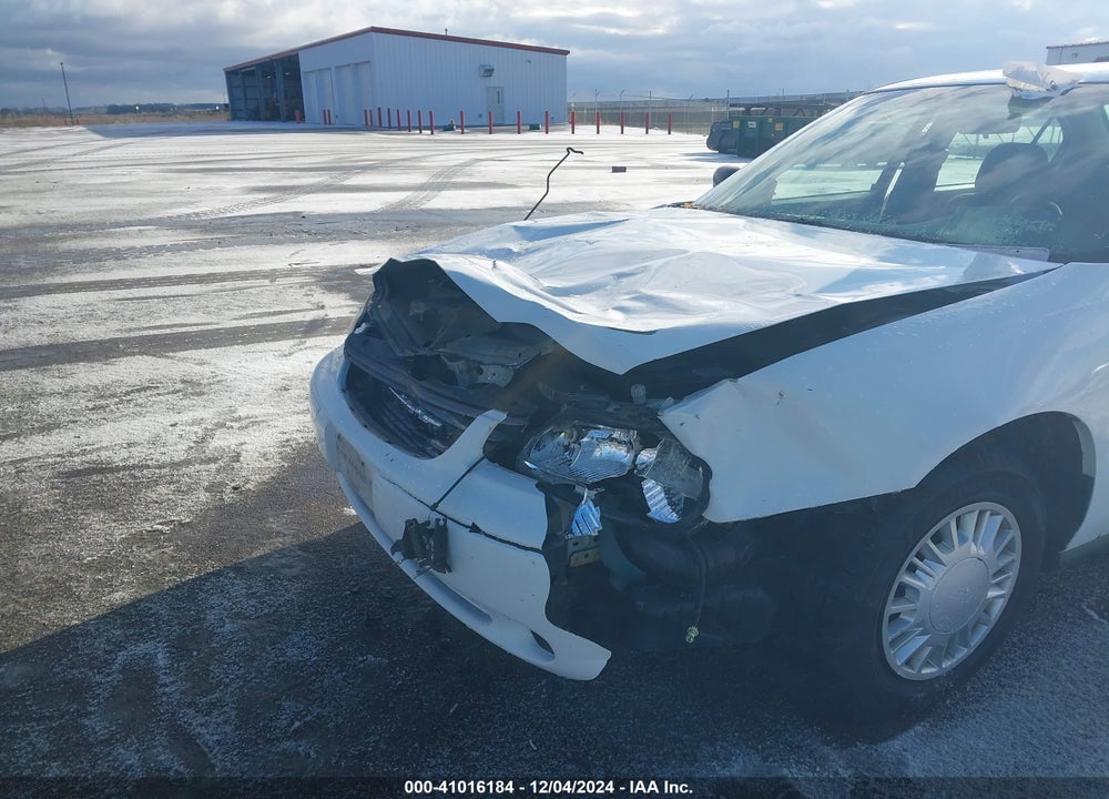 2004 CHEVROLET CLASSIC VIN: 1G1ND52FX4M524269
