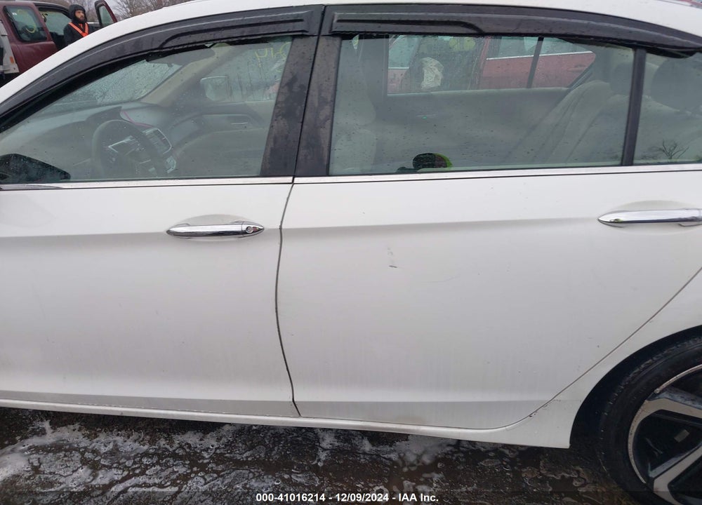 2013 HONDA ACCORD LX VIN: 1HGCR2F32DA268114