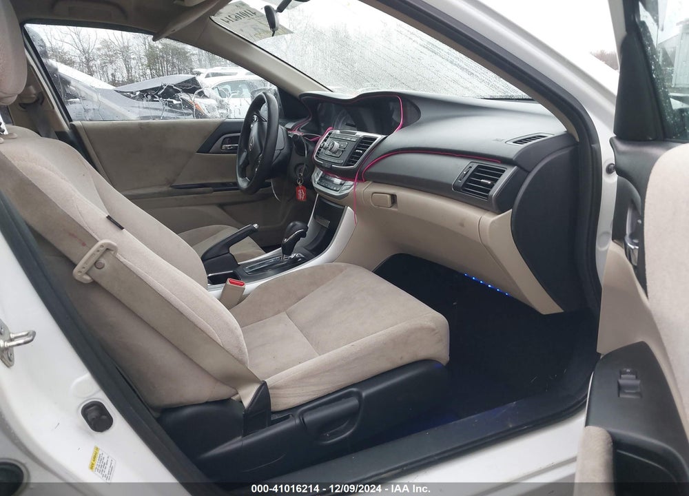 2013 HONDA ACCORD LX VIN: 1HGCR2F32DA268114