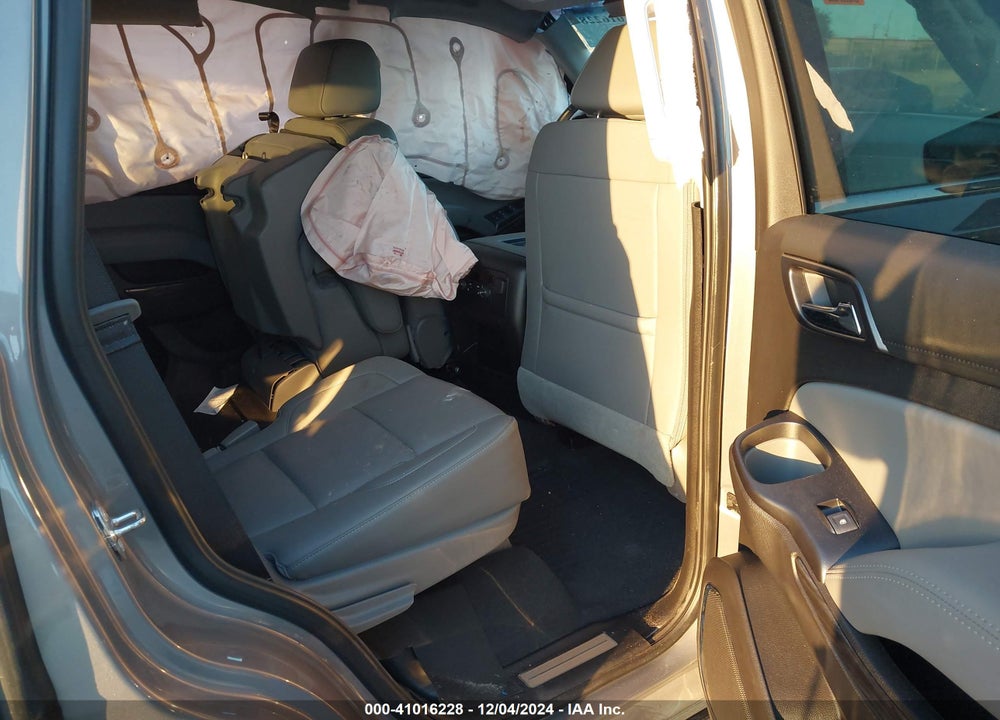 2019 CHEVROLET TAHOE LT VIN: 1GNSCBKCXKR349546