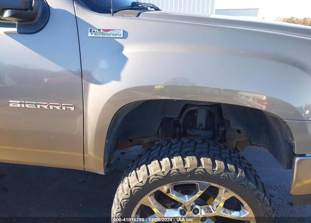 2013 GMC SIERRA 1500 SLE VIN: 3GTP2VE75DG134080