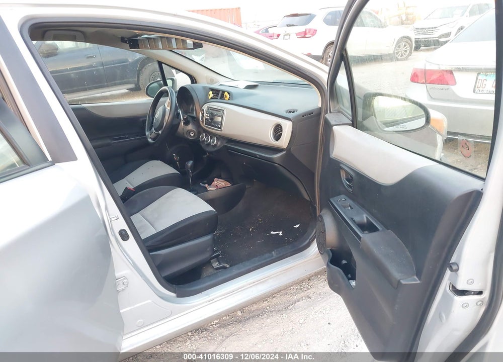 2013 TOYOTA YARIS LE VIN: JTDKTUD35DD562440