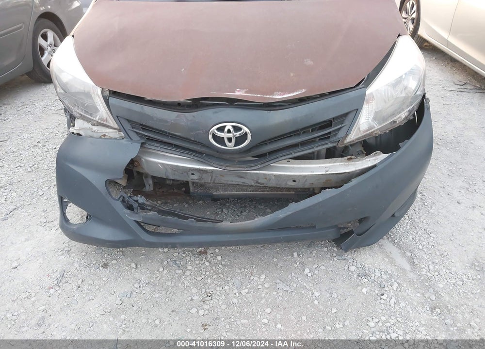 2013 TOYOTA YARIS LE VIN: JTDKTUD35DD562440