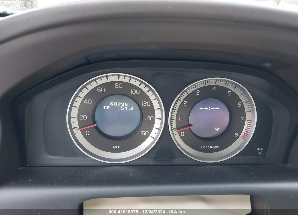 2013 VOLVO XC60 3.2 PREMIER PLUS VIN: YV4952DL5D2400829