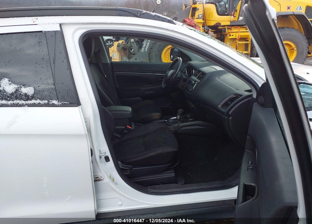 2015 MITSUBISHI OUTLANDER SPORT ES VIN: 4A4AR3AW0FE029145