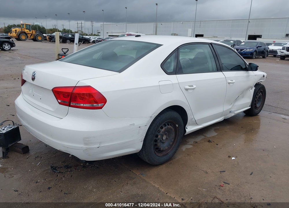 2014 VOLKSWAGEN PASSAT 2.5L S VIN: 1VWAP7A35EC022094