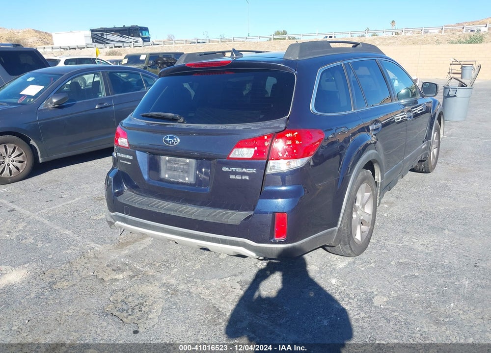 2014 SUBARU OUTBACK 3.6R LIMITED VIN: 4S4BRDPC5E2256812