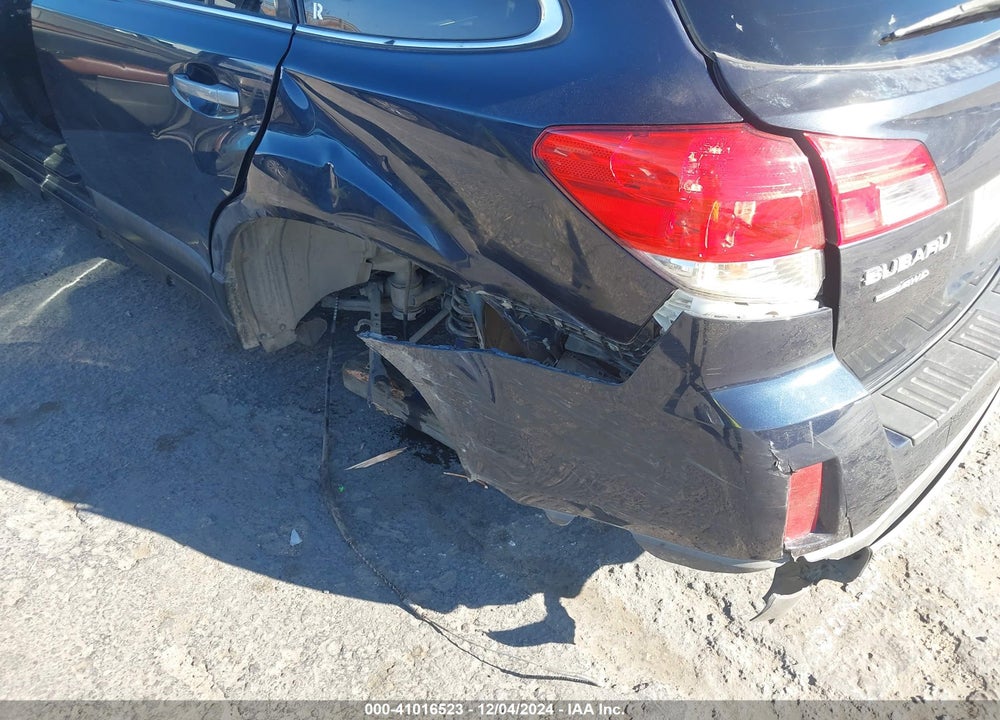 2014 SUBARU OUTBACK 3.6R LIMITED VIN: 4S4BRDPC5E2256812
