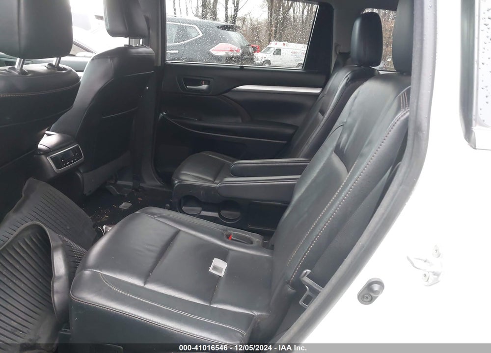 2017 TOYOTA HIGHLANDER XLE VIN: 5TDJZRFH2HS447417