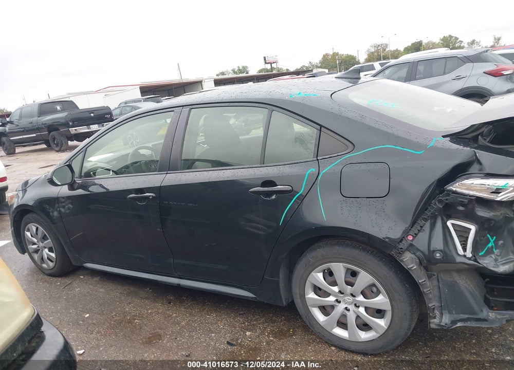 2021 TOYOTA COROLLA LE VIN: JTDEPMAE5MJ123621