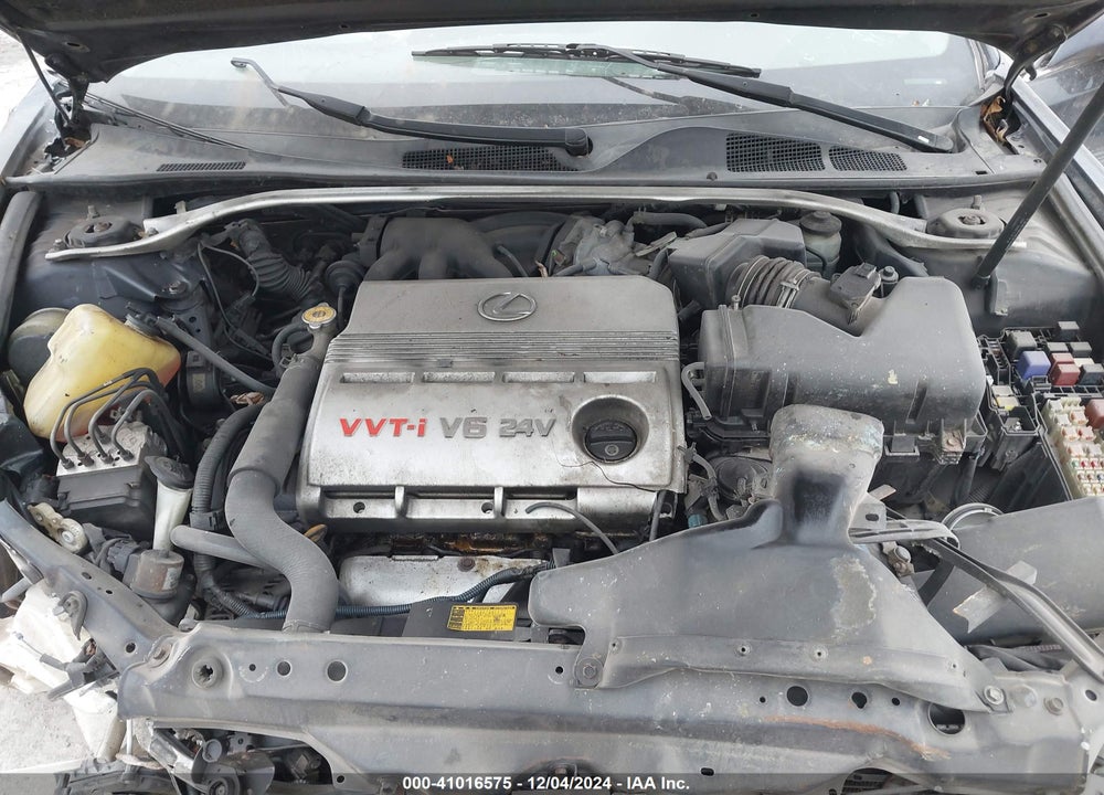 2002 LEXUS ES 300 VIN: JTHBF30G825020295