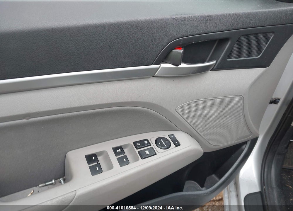 2019 HYUNDAI ELANTRA VIN: KMHD84LF9KU806721