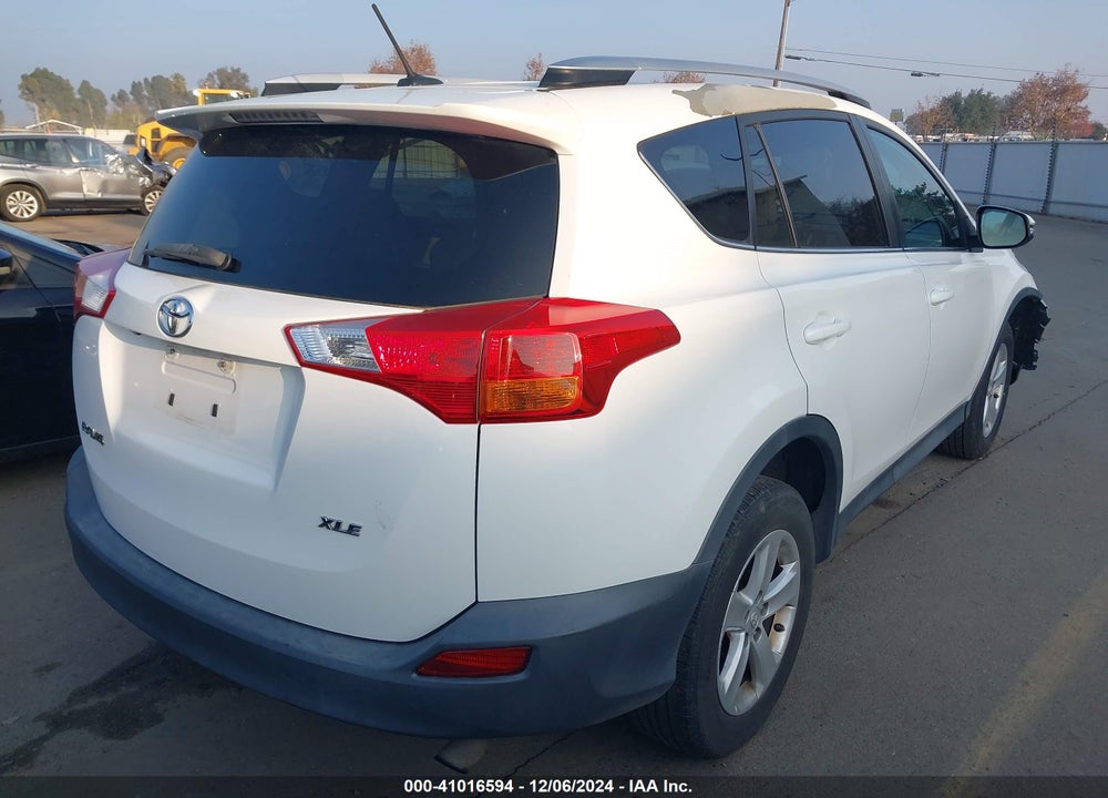 2014 TOYOTA RAV4 XLE VIN: 2T3WFREV7EW116607