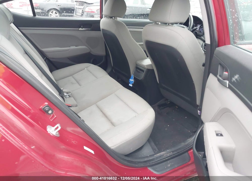 2017 HYUNDAI ELANTRA SE VIN: KMHD74LF7HU431410