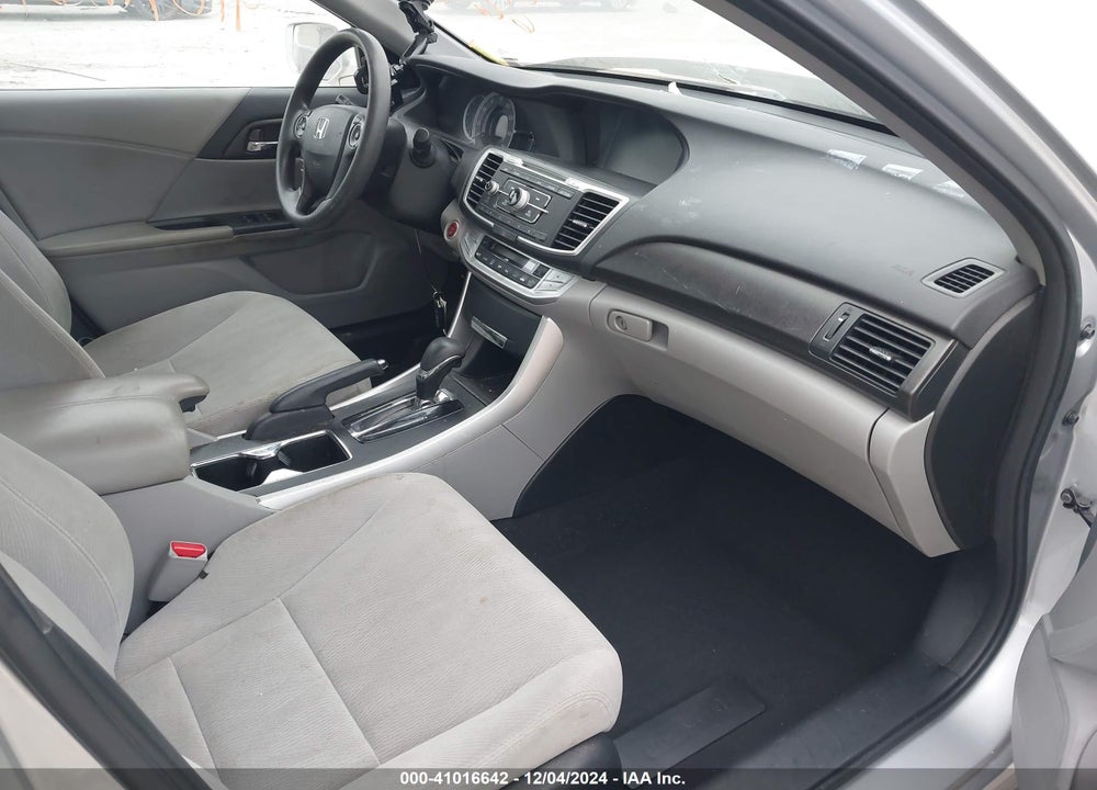 2014 HONDA ACCORD EX VIN: 1HGCR2F70EA148073