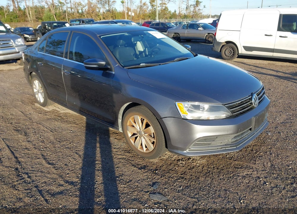 2015 VOLKSWAGEN JETTA 2.0L TDI SE VIN: 3VWLA7AJ3FM418582
