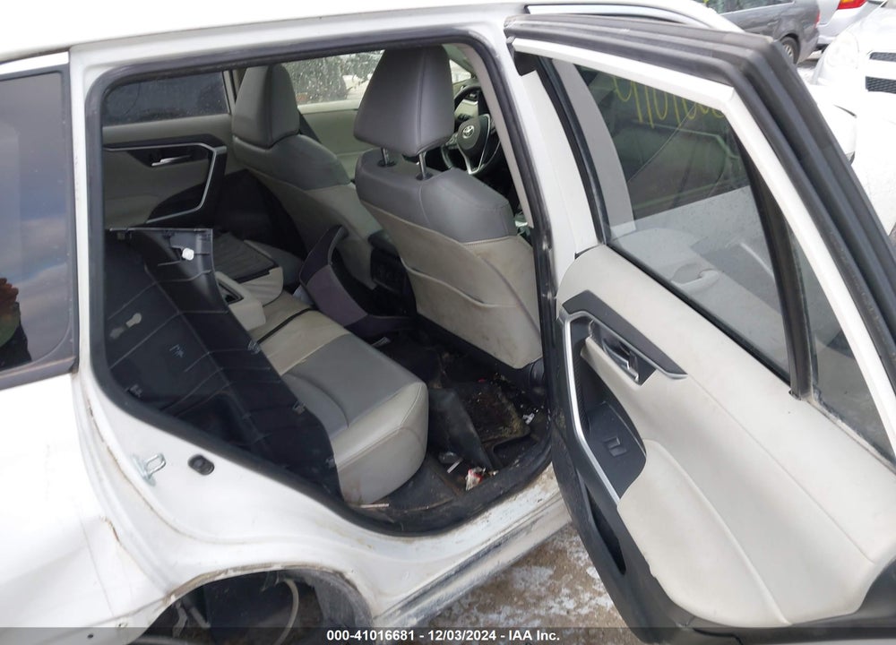 2020 TOYOTA RAV4 XLE PREMIUM VIN: JTMA1RFV8LD064258