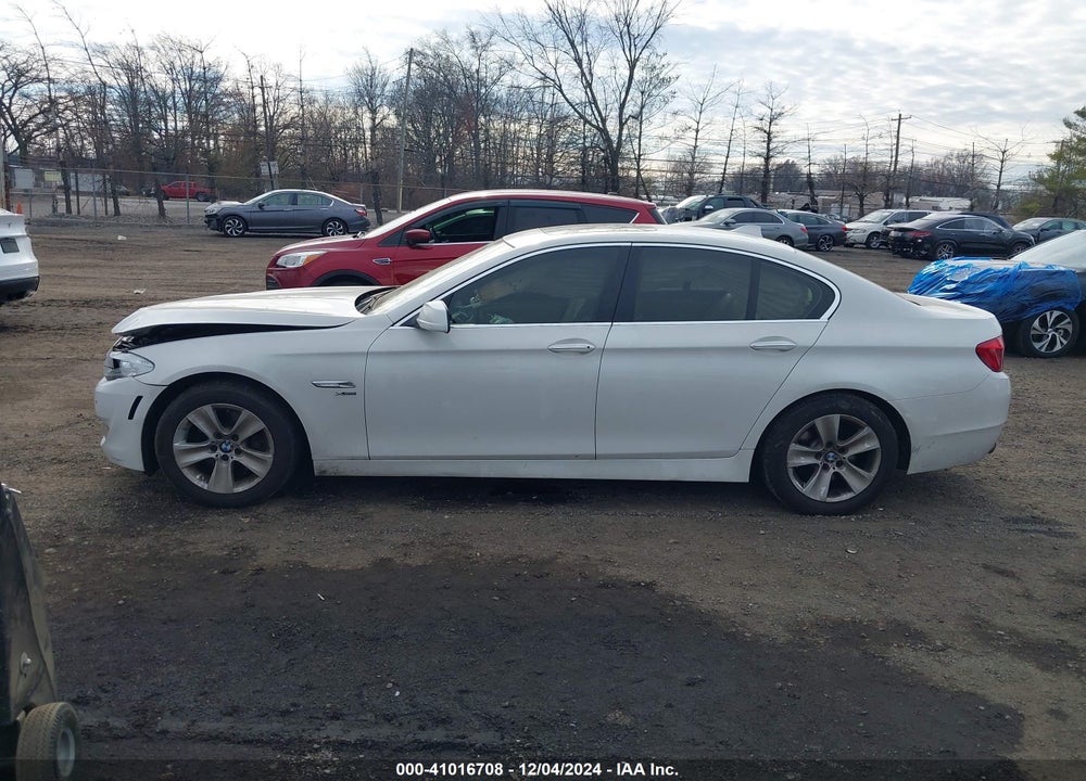 2012 BMW 528I VIN: WBAXH5C53CDW10660