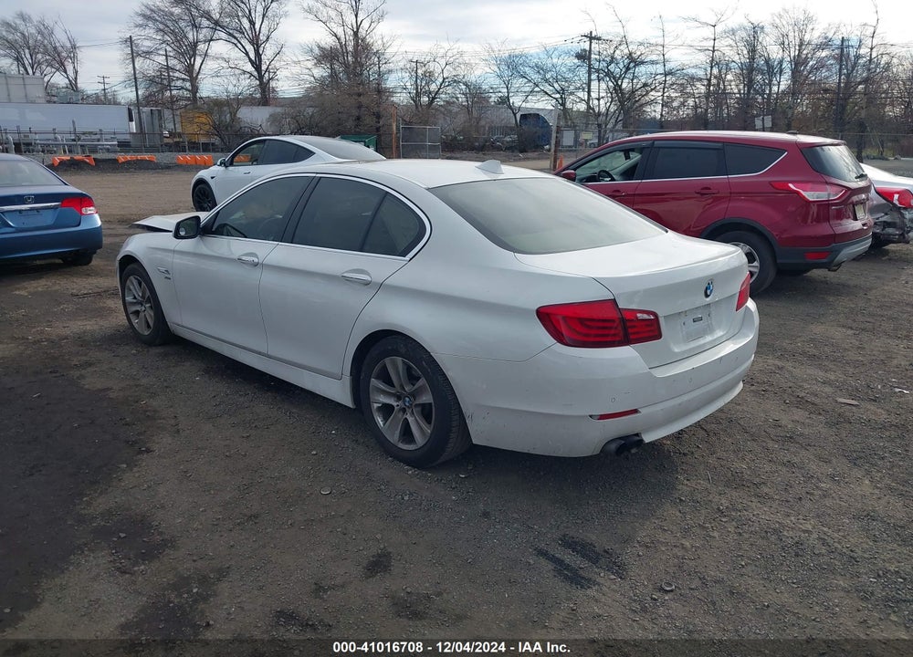 2012 BMW 528I VIN: WBAXH5C53CDW10660