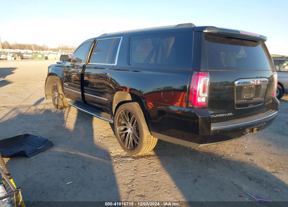 2016 GMC YUKON XL DENALI VIN: 1GKS2HKJ5GR127909