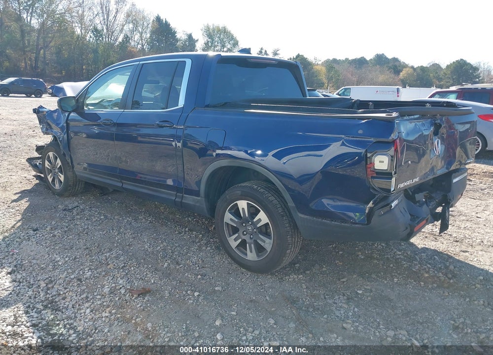 2017 HONDA RIDGELINE RTL VIN: 5FPYK3F55HB038362