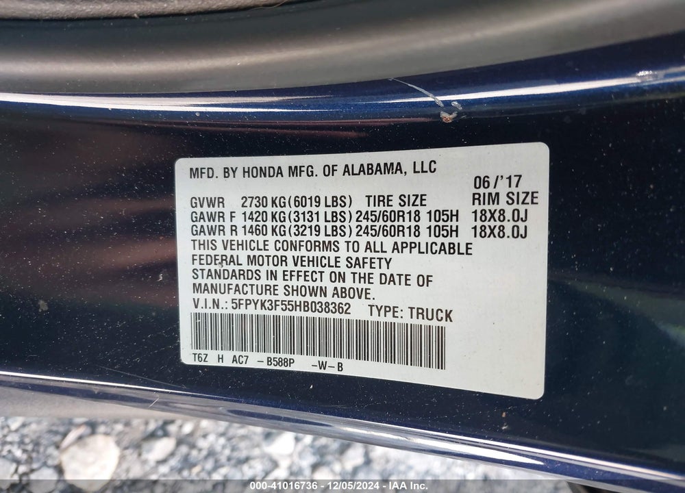 2017 HONDA RIDGELINE RTL VIN: 5FPYK3F55HB038362