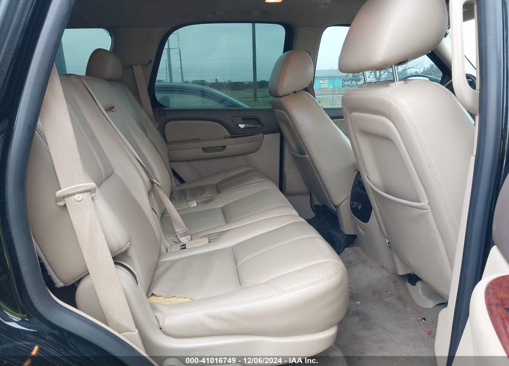2010 CHEVROLET TAHOE LT VIN: 1GNUKBE03AR205106
