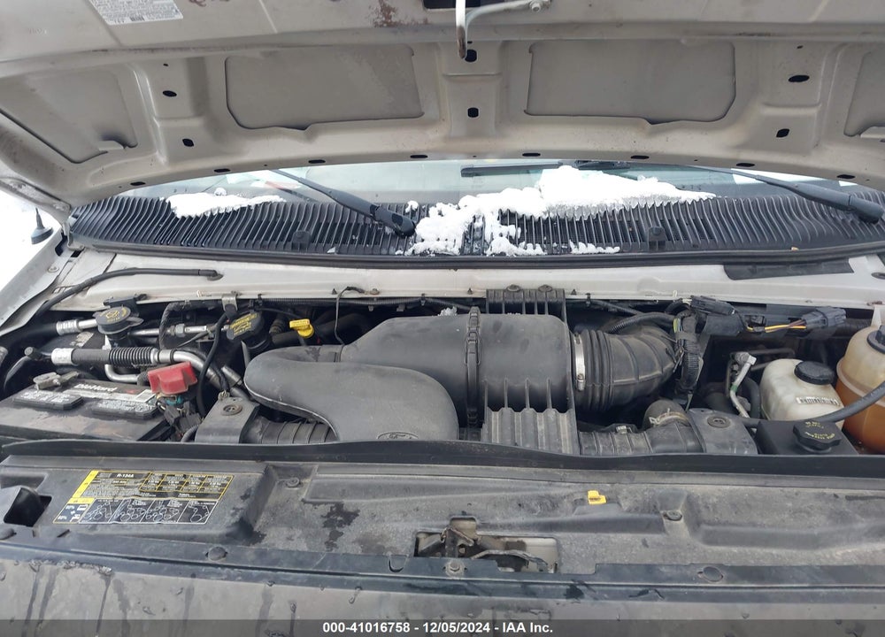 2010 FORD E-350 CUTAWAY VIN: 1FDWE3FL7ADB00990