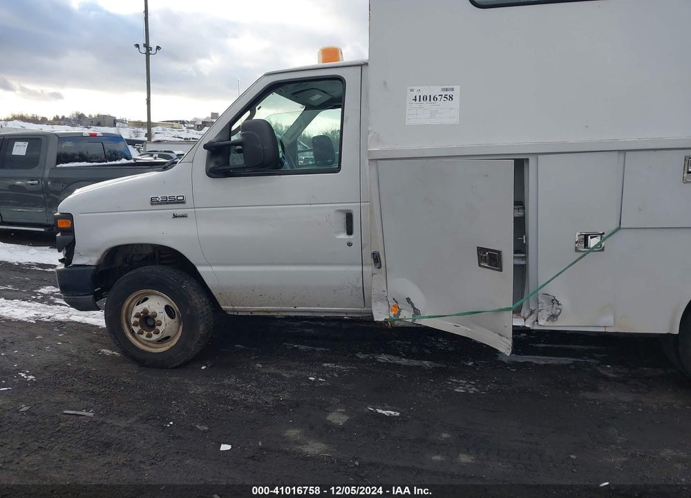 2010 FORD E-350 CUTAWAY VIN: 1FDWE3FL7ADB00990